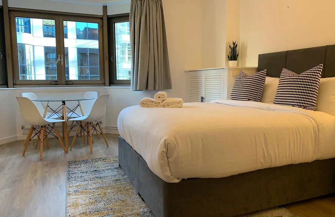 Marlyn Lodge - City Of London-1